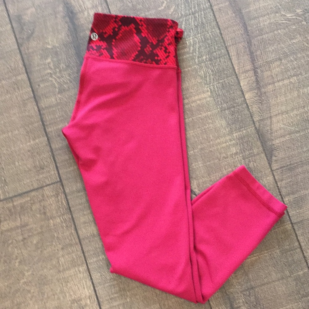 Reversible Lululemon crops